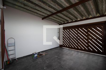 Casa à venda com 66m², 2 quartos e 2 vagasGaragem