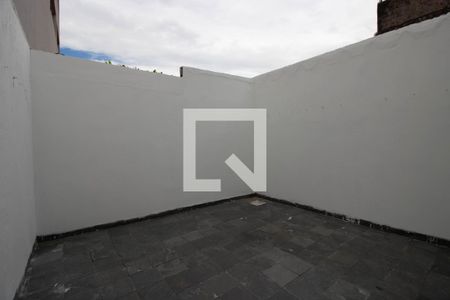 Casa à venda com 66m², 2 quartos e 2 vagasQuintal