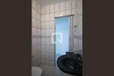 Casa à venda com 66m², 2 quartos e 2 vagasBanheiro