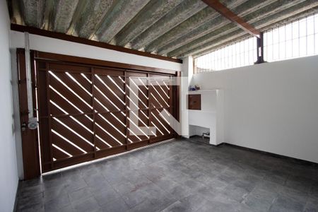 Casa à venda com 66m², 2 quartos e 2 vagasGaragem
