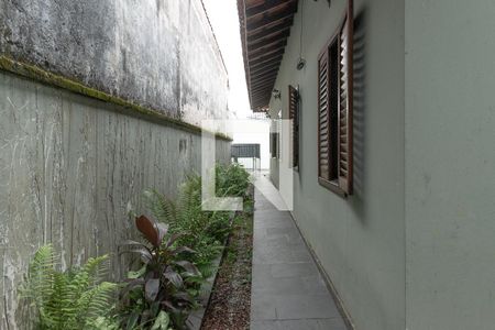 Casa à venda com 677m², 5 quartos e 6 vagas Casa à venda com 677m², 5 quartos e 6 vagasÁrea externa 3