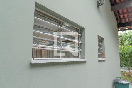 Casa à venda com 677m², 5 quartos e 6 vagas Casa à venda com 677m², 5 quartos e 6 vagasÁrea externa 3