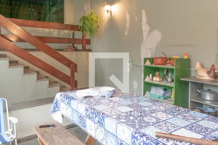 Casa à venda com 677m², 5 quartos e 6 vagas Casa à venda com 677m², 5 quartos e 6 vagasChurrasqueira