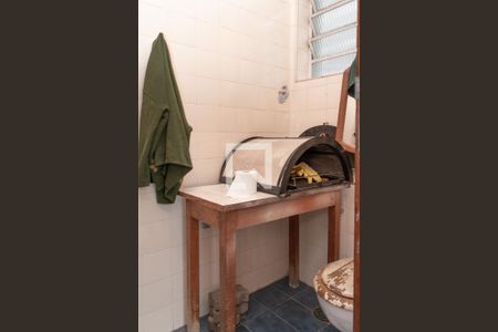 Casa à venda com 677m², 5 quartos e 6 vagas Casa à venda com 677m², 5 quartos e 6 vagasBanheiro de serviço