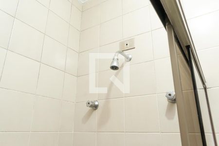 Casa à venda com 677m², 5 quartos e 6 vagas Casa à venda com 677m², 5 quartos e 6 vagasBanheiro da Suíte 1