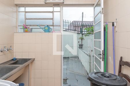 Casa à venda com 677m², 5 quartos e 6 vagas Casa à venda com 677m², 5 quartos e 6 vagasLavanderia