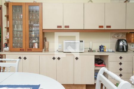 Casa à venda com 677m², 5 quartos e 6 vagas Casa à venda com 677m², 5 quartos e 6 vagasCopa