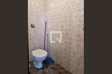 Casa à venda com 677m², 5 quartos e 6 vagas Casa à venda com 677m², 5 quartos e 6 vagasBanheiro 7