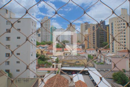 Vista da Varanda da Sala de apartamento à venda com 3 quartos, 142m² em Cambuí, Campinas