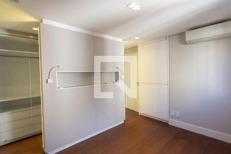 Apartamento à venda com 150m², 3 quartos e 3 vagasSuíte