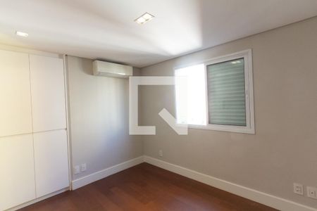 Apartamento à venda com 150m², 3 quartos e 3 vagasSuíte