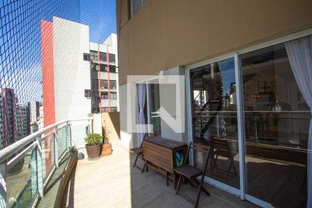 Apartamento à venda com 150m², 3 quartos e 3 vagasVaranda