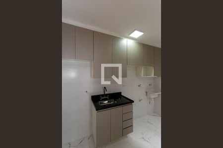Cozinha de apartamento para alugar com 1 quarto, 36m² em Vila Ivg, São Paulo