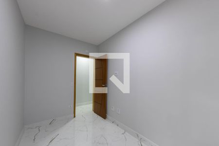 Quarto 1 de apartamento para alugar com 2 quartos, 50m² em Vila Ivg, São Paulo