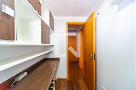 Apartamento à venda com 140m², 3 quartos e 3 vagasEscritório
