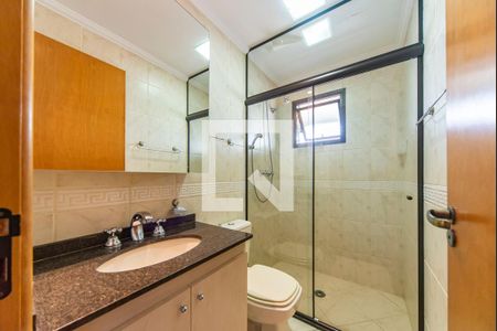 Apartamento à venda com 140m², 3 quartos e 3 vagasBanheiro do Quarto 2