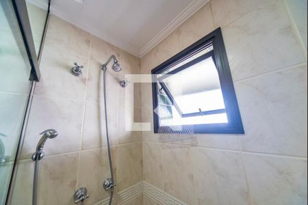 Apartamento à venda com 140m², 3 quartos e 3 vagasChuveiro