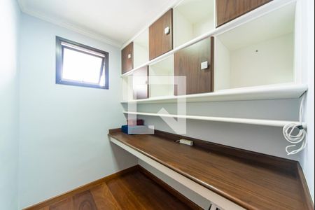 Apartamento à venda com 140m², 3 quartos e 3 vagasEscritório