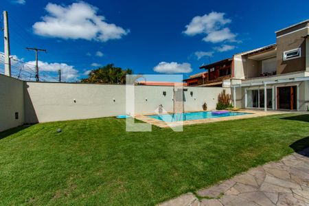 Casa à venda com 300m², 4 quartos e 8 vagasQuintal