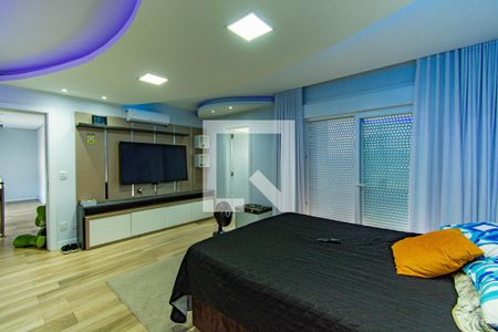 Casa à venda com 300m², 4 quartos e 8 vagasSuíte