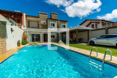 Casa à venda com 300m², 4 quartos e 8 vagasQuintal