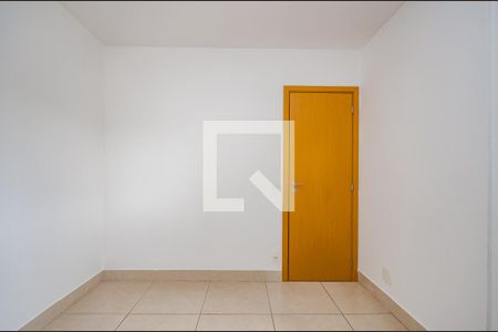 Apartamento para alugar com 75m², 3 quartos e 2 vagasQuarto 2