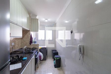 Cozinha e área de serviço de apartamento à venda com 3 quartos, 64m² em Parque Continental, São Paulo