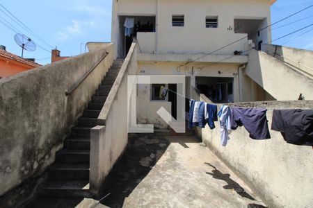 Casa para alugar com 35m², 1 quarto e sem vagaQuintal