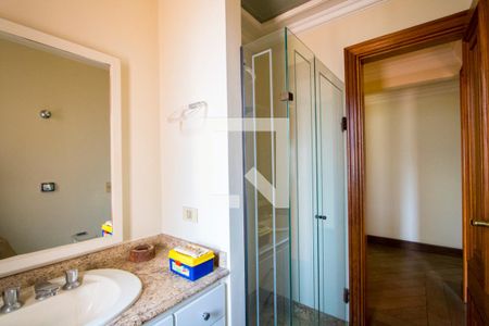 Apartamento à venda com 182m², 4 quartos e 3 vagas Apartamento à venda com 182m², 4 quartos e 3 vagasBanheiro social