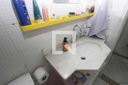 Apartamento à venda com 62m², 2 quartos e 1 vagaBanheiro Social