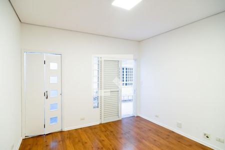 Casa à venda com 180m², 3 quartos e 3 vagasQuarto 3 - Suíte