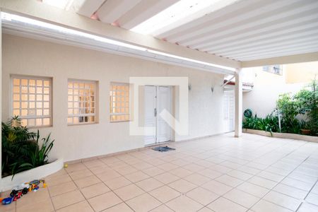 Casa à venda com 180m², 3 quartos e 3 vagasGaragem