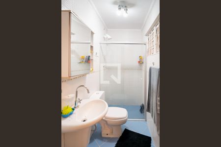 Casa à venda com 180m², 3 quartos e 3 vagasBanheiro Quarto 3 - Suíte