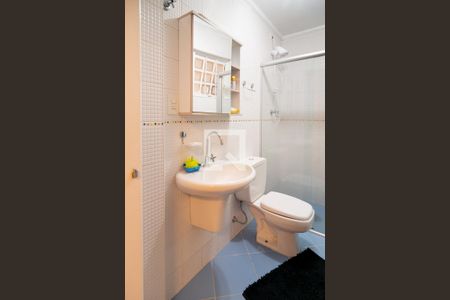 Casa à venda com 180m², 3 quartos e 3 vagasBanheiro Quarto 3 - Suíte