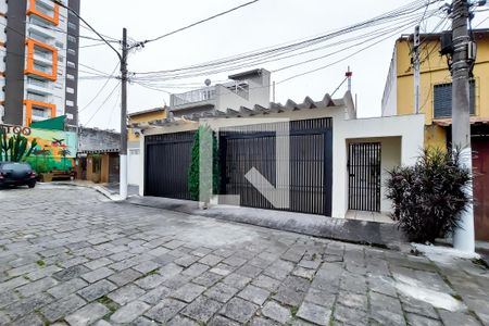 Casa à venda com 180m², 3 quartos e 3 vagasFachada