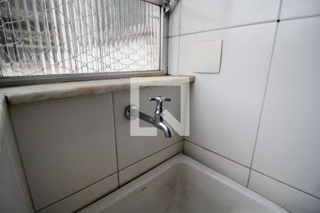 Apartamento à venda com 108m², 3 quartos e 1 vagaÁrea de Serviço