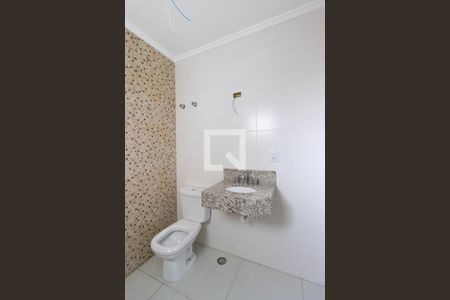 Casa à venda com 130m², 3 quartos e 2 vagasBanheiro