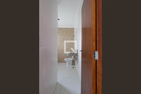 Casa à venda com 130m², 3 quartos e 2 vagasBanheiro