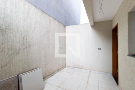 Casa à venda com 130m², 3 quartos e 2 vagasÁrea de serviço