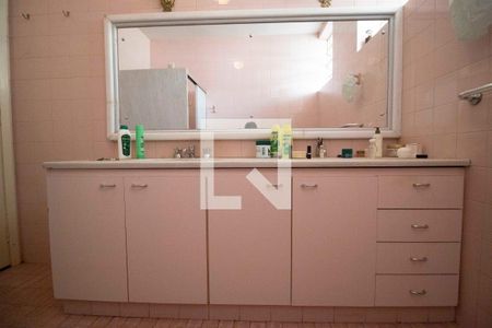 Apartamento para alugar com 138m², 3 quartos e 1 vaga Apartamento para alugar com 138m², 3 quartos e 1 vagaBanheiro