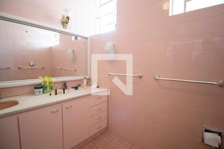 Apartamento para alugar com 138m², 3 quartos e 1 vaga Apartamento para alugar com 138m², 3 quartos e 1 vagaBanheiro