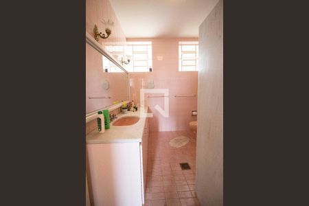 Apartamento para alugar com 138m², 3 quartos e 1 vaga Apartamento para alugar com 138m², 3 quartos e 1 vagaBanheiro