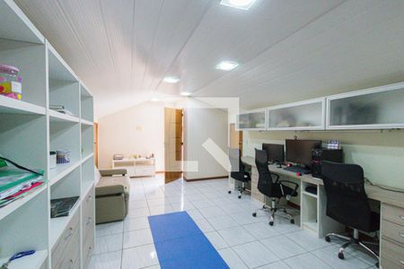 Casa de condomínio à venda com 453m², 4 quartos e 4 vagasEscritório