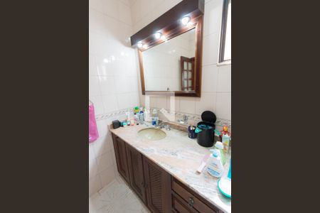 Casa de condomínio à venda com 453m², 4 quartos e 4 vagasBanheiro Social