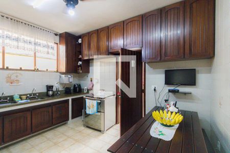 Casa de condomínio à venda com 453m², 4 quartos e 4 vagasCozinha