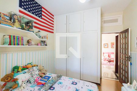 Casa de condomínio à venda com 453m², 4 quartos e 4 vagasQuarto 3