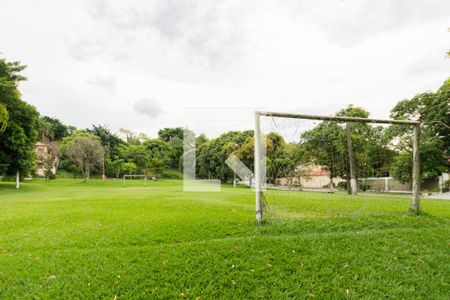 Casa de condomínio à venda com 453m², 4 quartos e 4 vagasCampo de Futebol