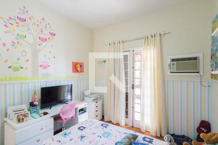 Casa de condomínio à venda com 453m², 4 quartos e 4 vagasQuarto 3