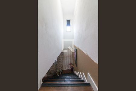Escada de Acesso de casa à venda com 4 quartos, 260m² em Jardim dos Ipês, São Paulo