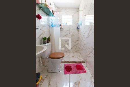 Casa à venda com 260m², 4 quartos e 5 vagas Casa à venda com 260m², 4 quartos e 5 vagasBanheiro